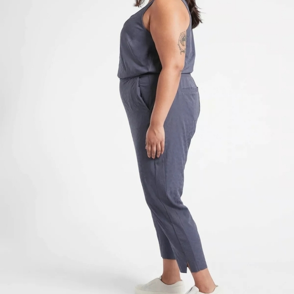 🏷️ATHLETA Brooklyn Textured Jumpsuit Jacquard Leopard Medieval Violet Size 20 - Picture 2 of 14